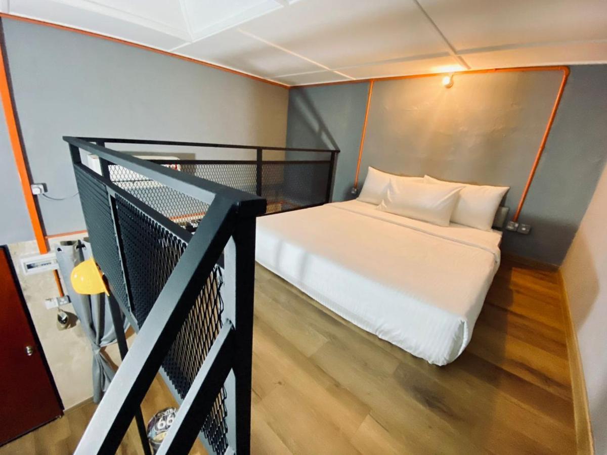 Ardour Lodge "A" Wing Tanjung Bungah  Extérieur photo