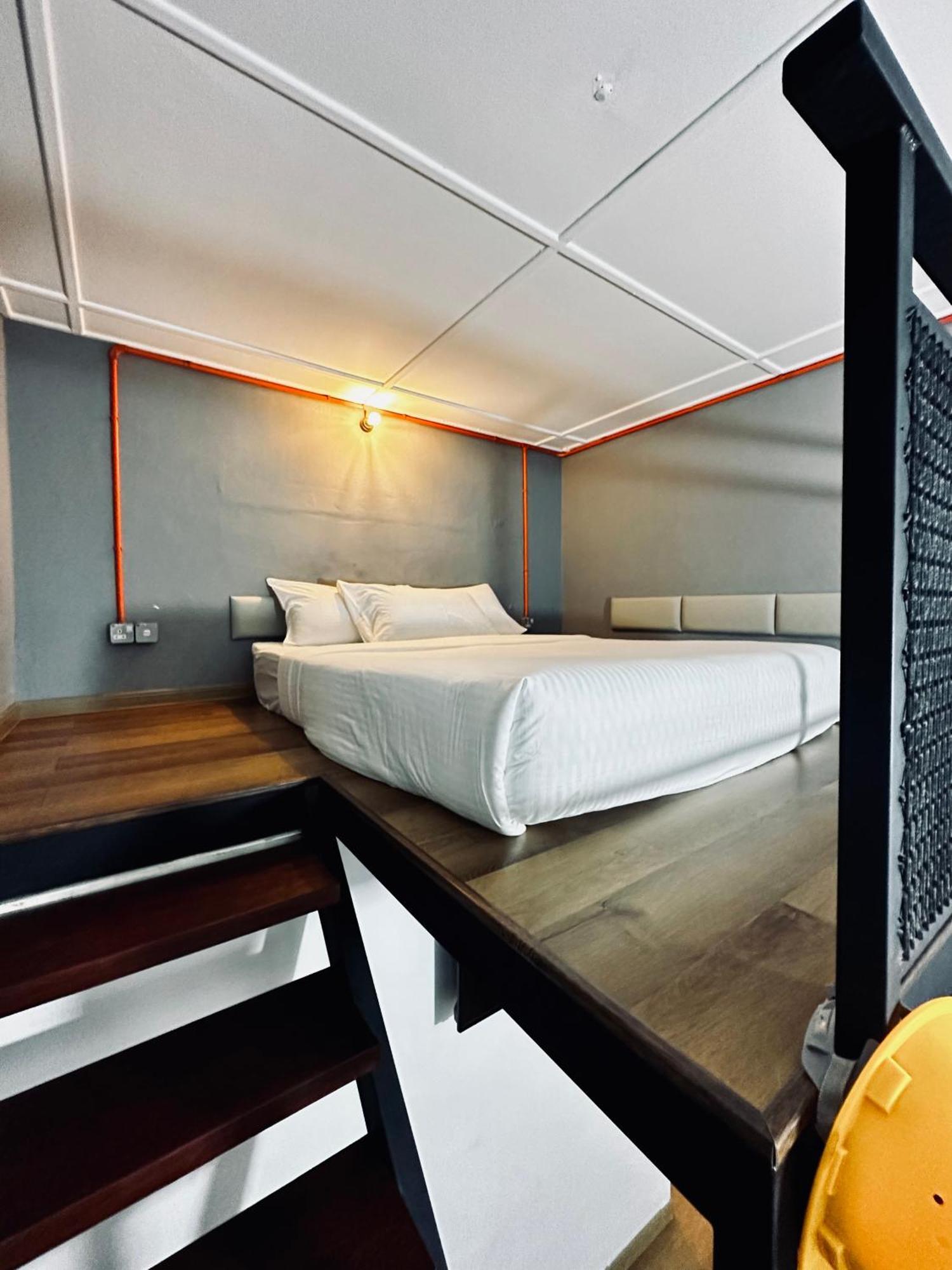 Ardour Lodge "A" Wing Tanjung Bungah  Extérieur photo