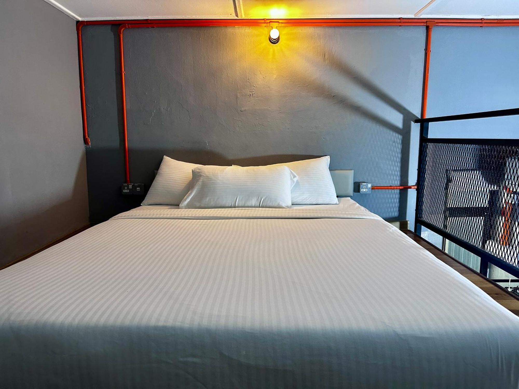 Ardour Lodge "A" Wing Tanjung Bungah  Extérieur photo